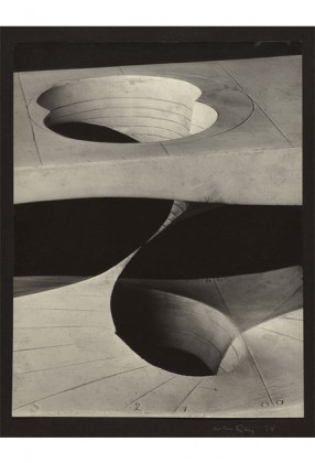 « Man Ray- Human Equations : A Journey from Mathematics to Shakespeare » à la Phillips Collection, Washington DC. Man Ray, GM. Courtesy Phillips Collection
