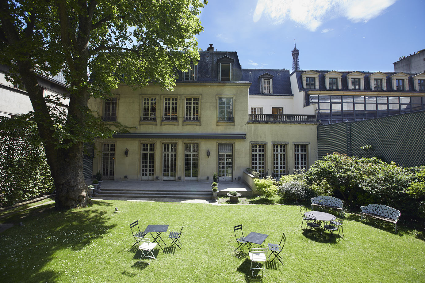 Hotel particulier, SUMMER HOUSE Paris. PLUMEVOYAGE @plumevoyagemagazine © DR